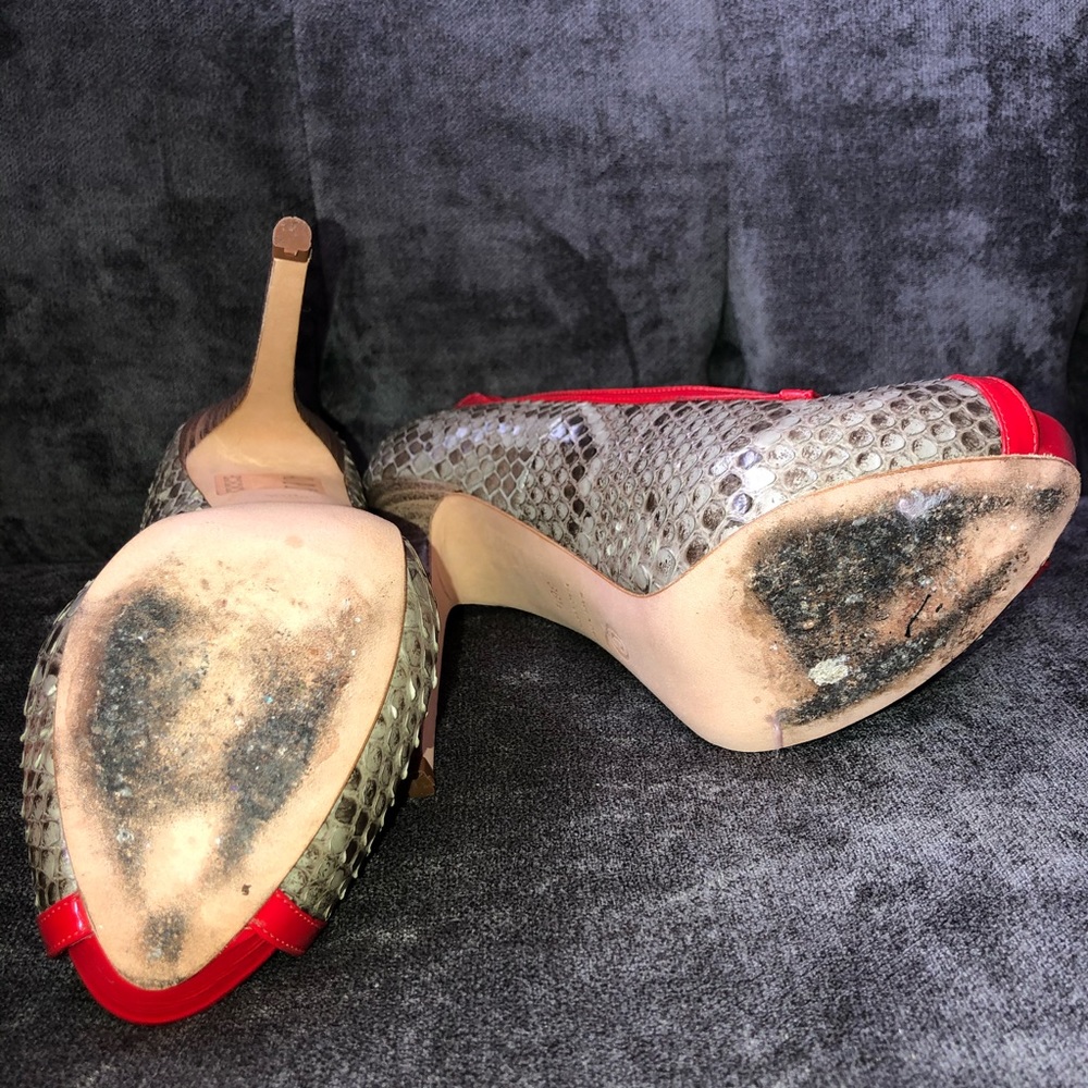 Alexander Mcqueen Python Open Toe Pump Size 36.5 - image 4